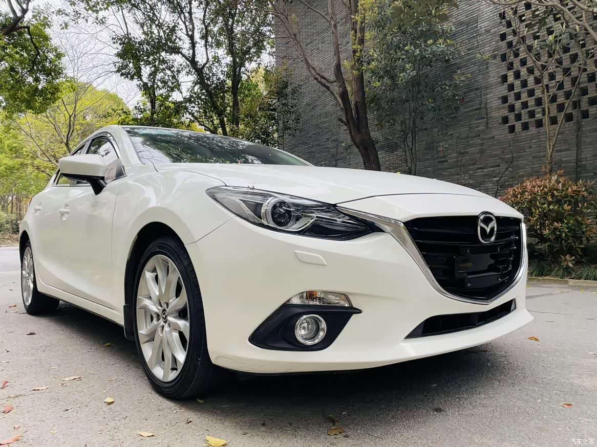 Mazda Mazda3, 2015 3