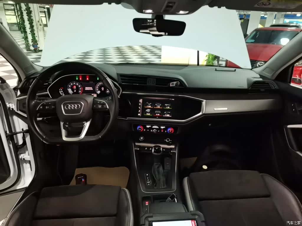 Audi Q3, 2021 10