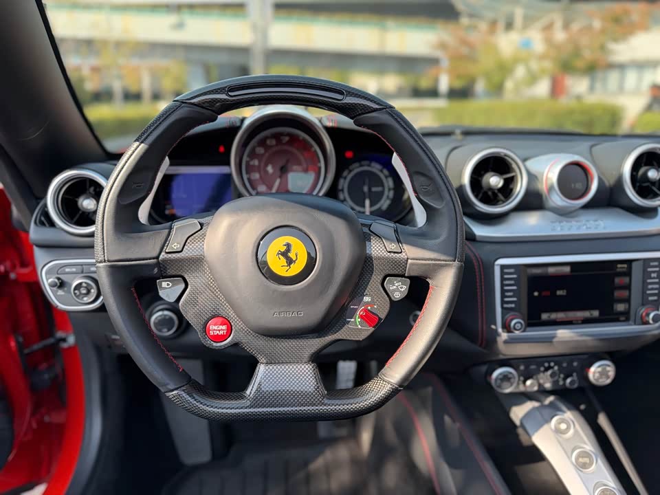 Ferrari California T