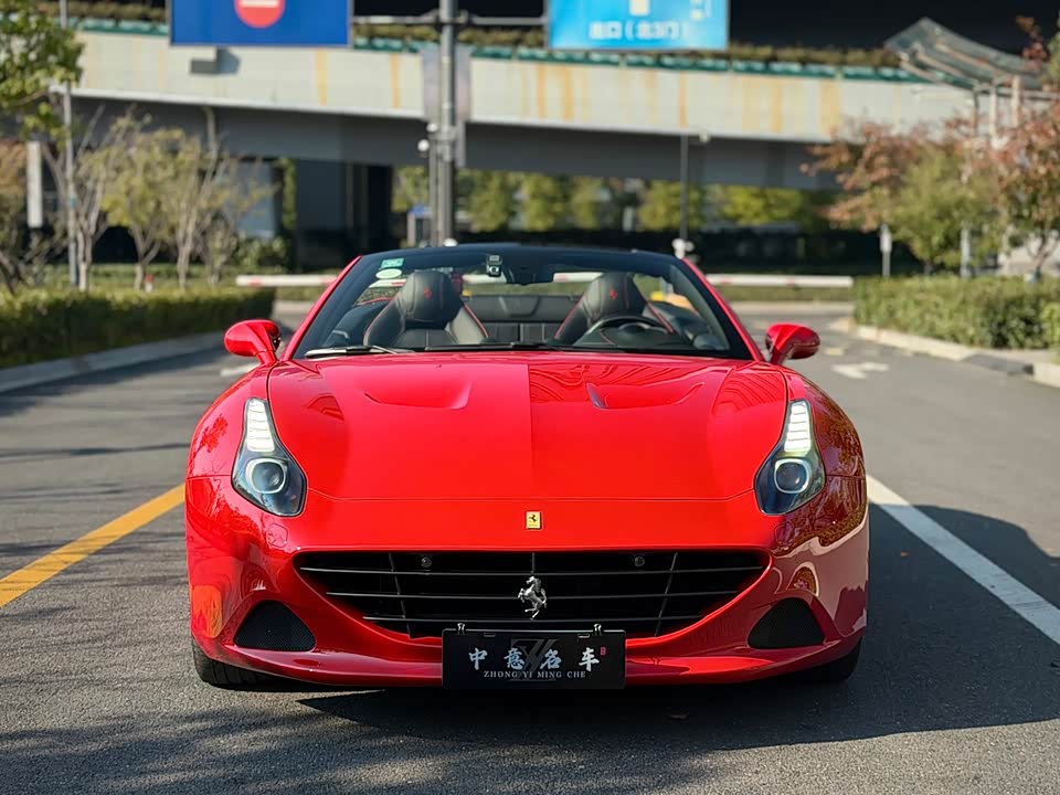 Ferrari California T