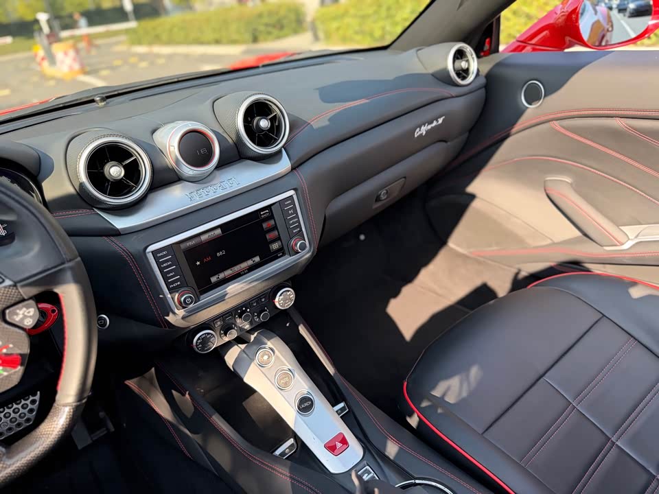 Ferrari California T