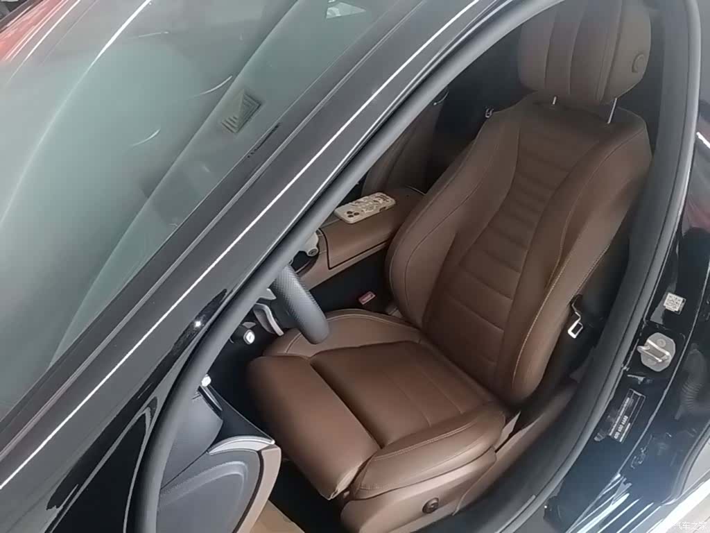 Mercedes-Benz E-Class, 2023 15