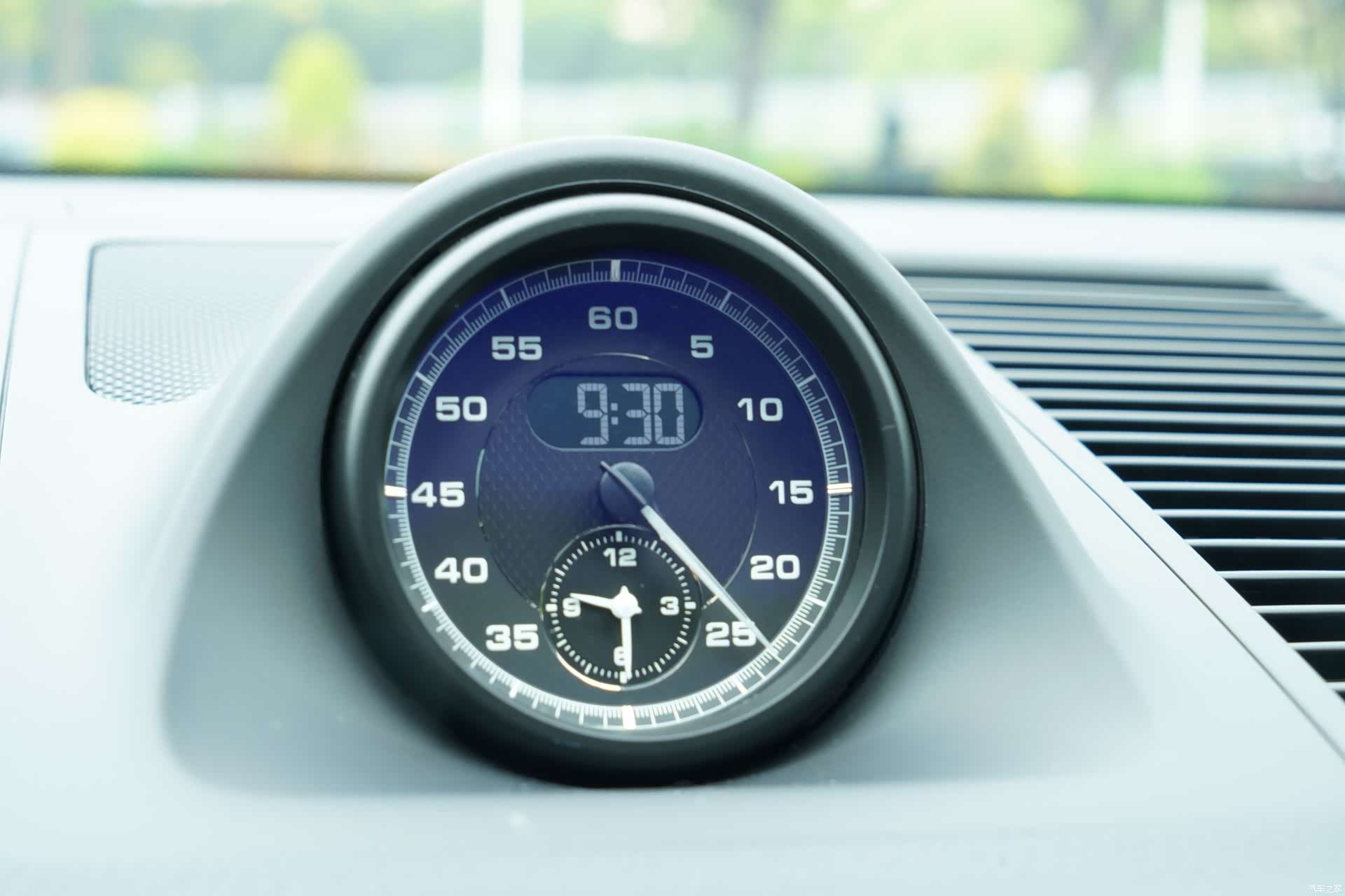 Porsche Macan, 2024 14