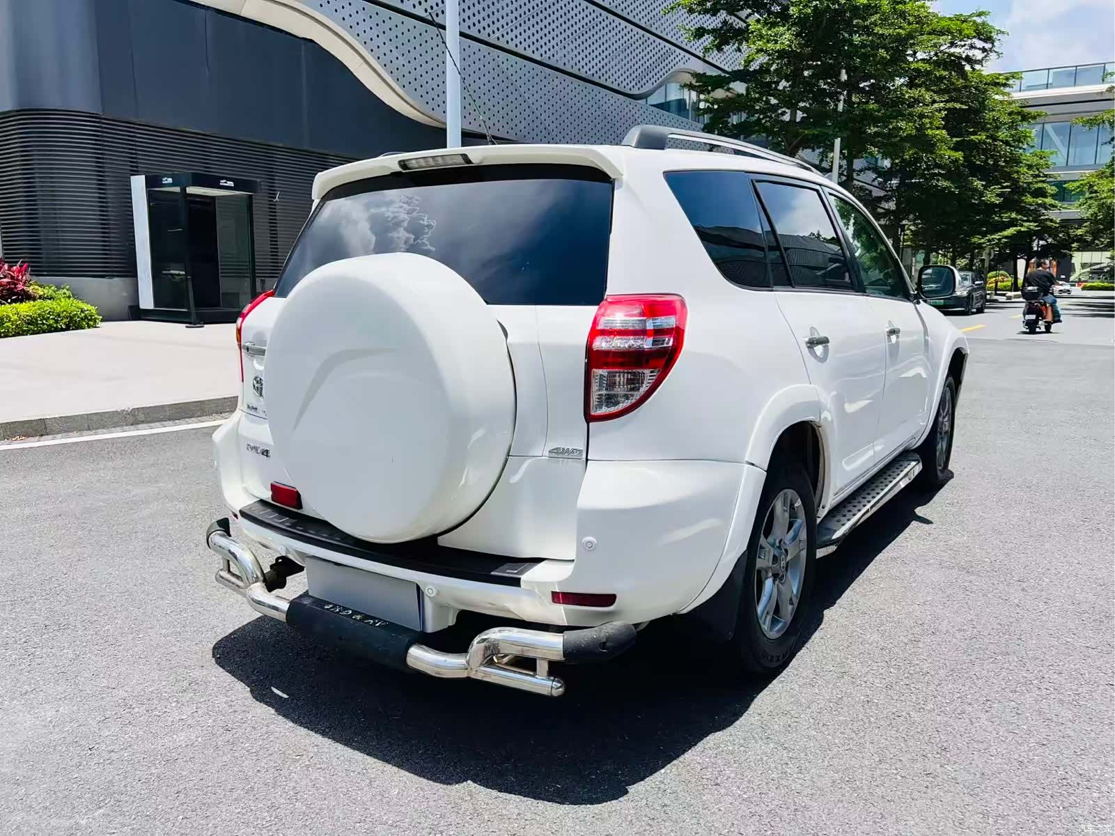 Toyota RAV4, 2013 13