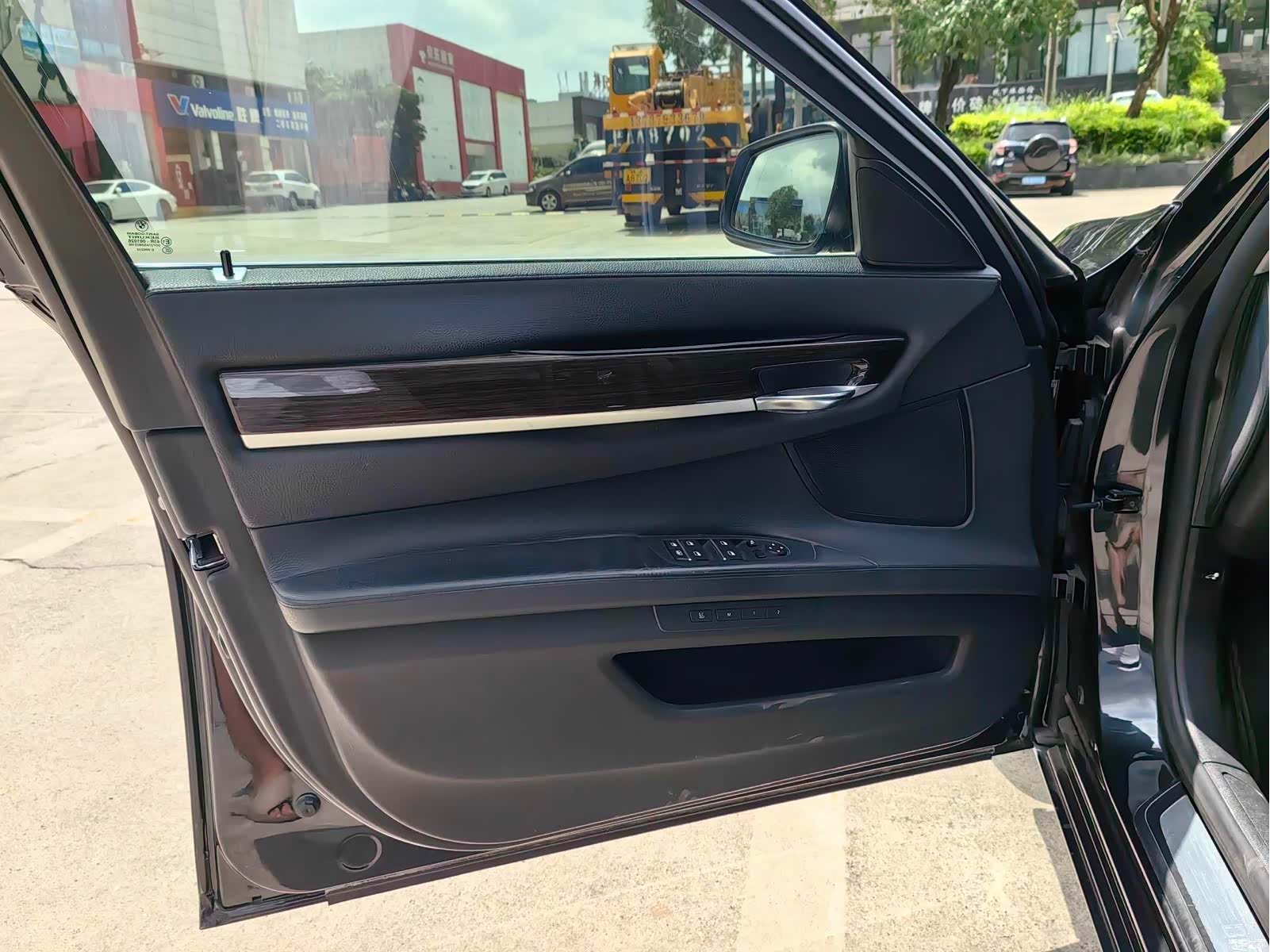 BMW 7 Series, 2012 15