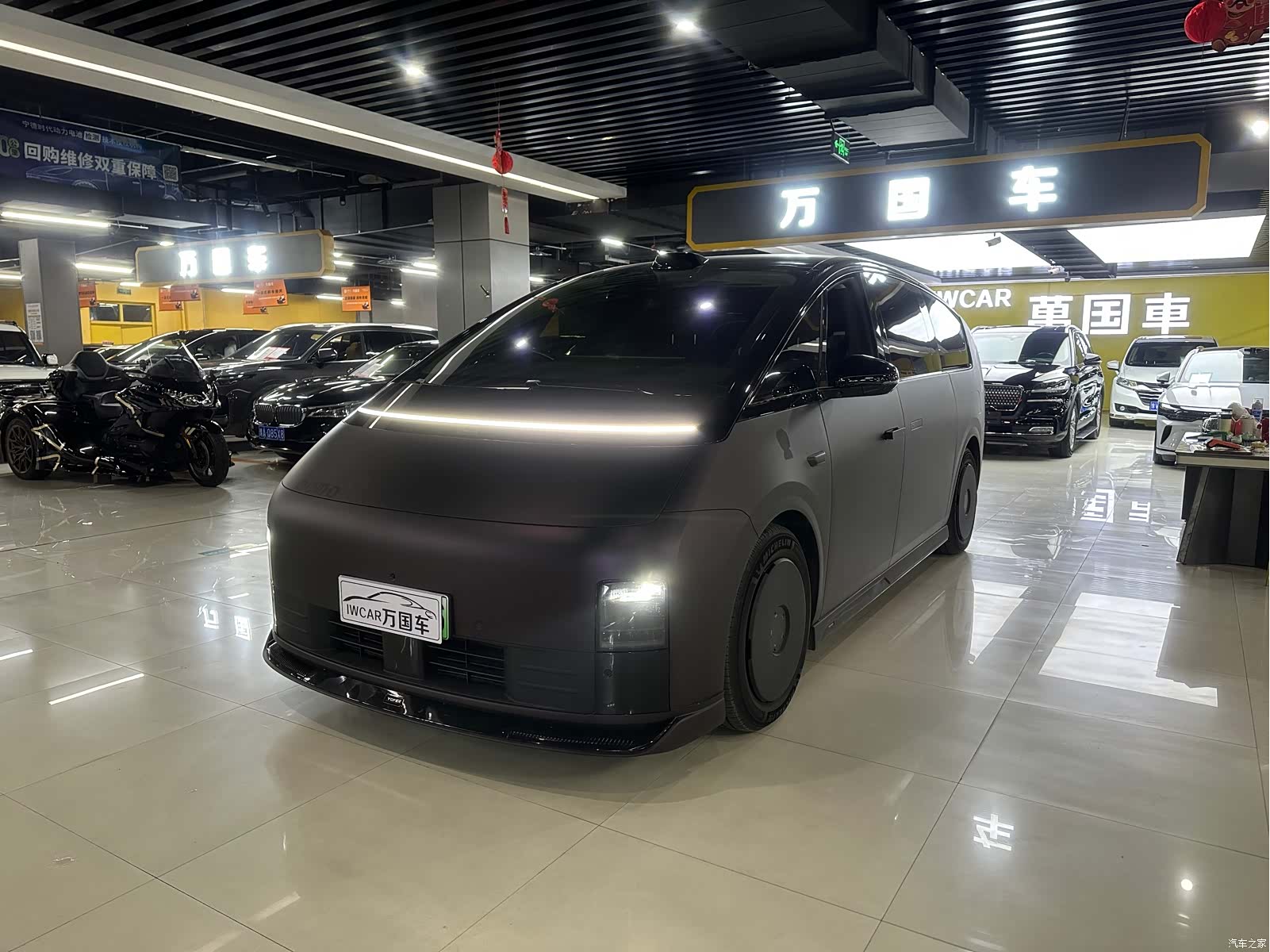 Li Auto MEGA, 2024 1