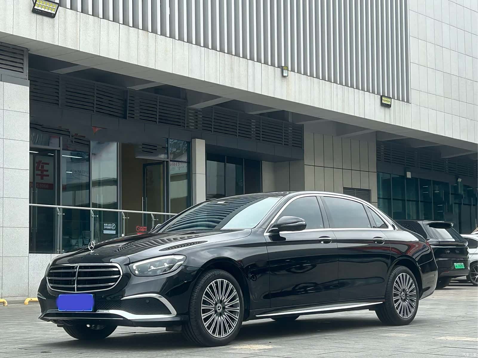 Mercedes-Benz E-Class, 2023 1