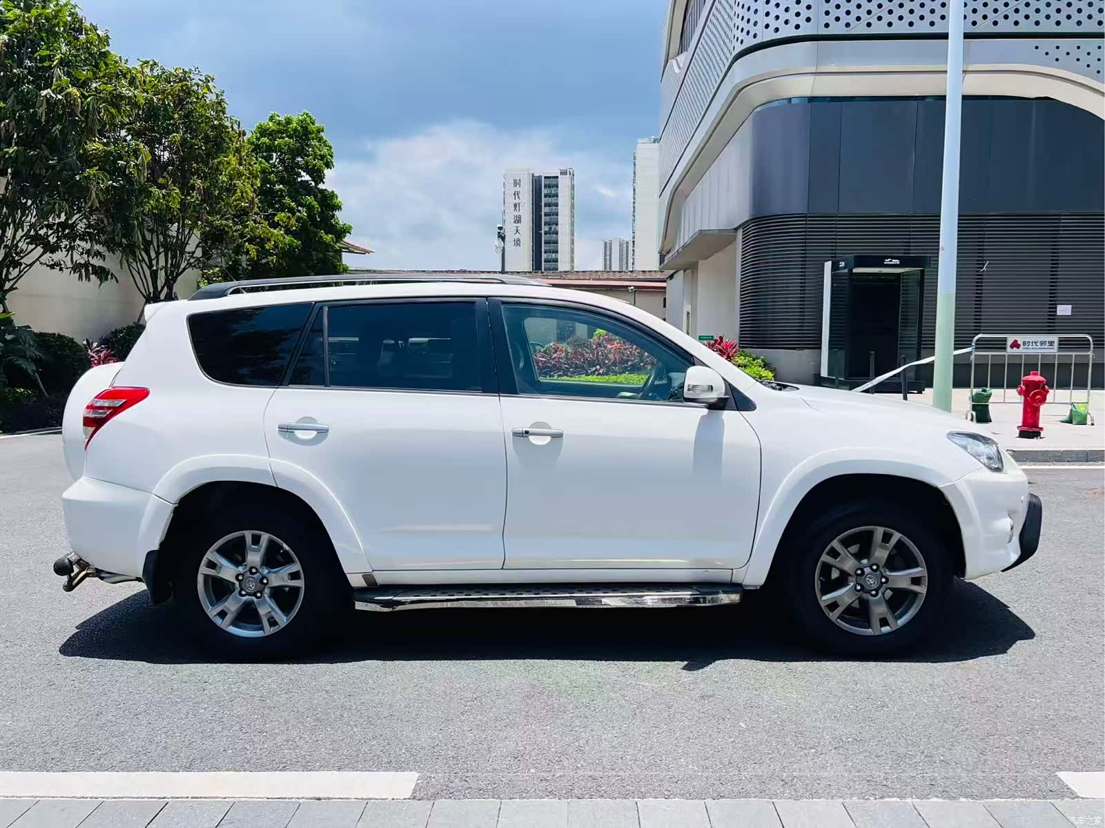 Toyota RAV4, 2013 11