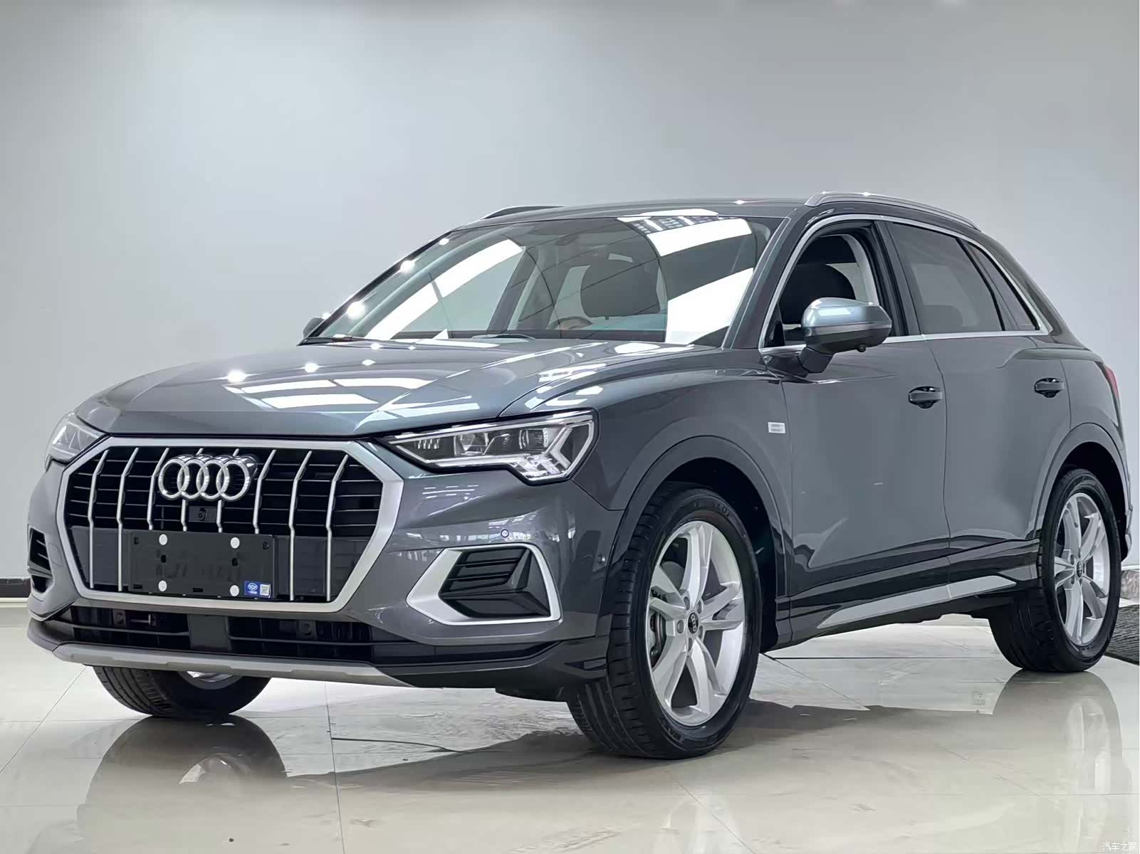 Audi Q3, 2022 1