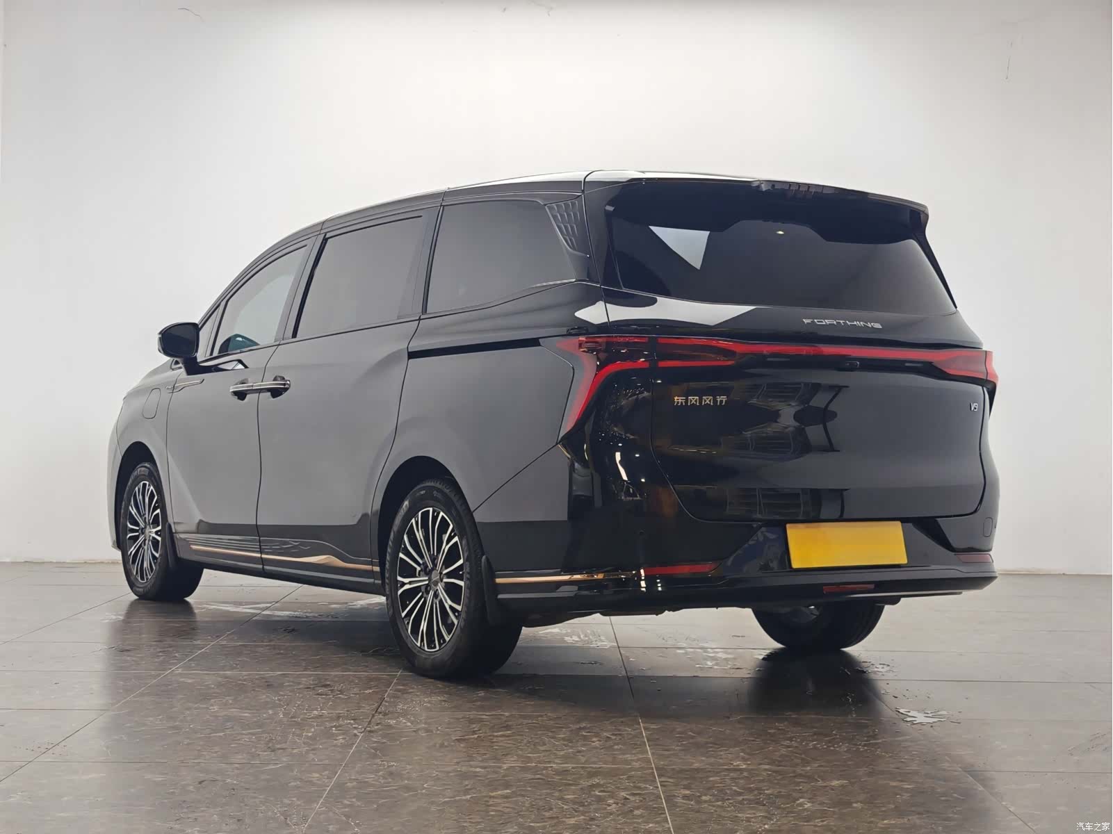 DongFeng V9, 2024 4