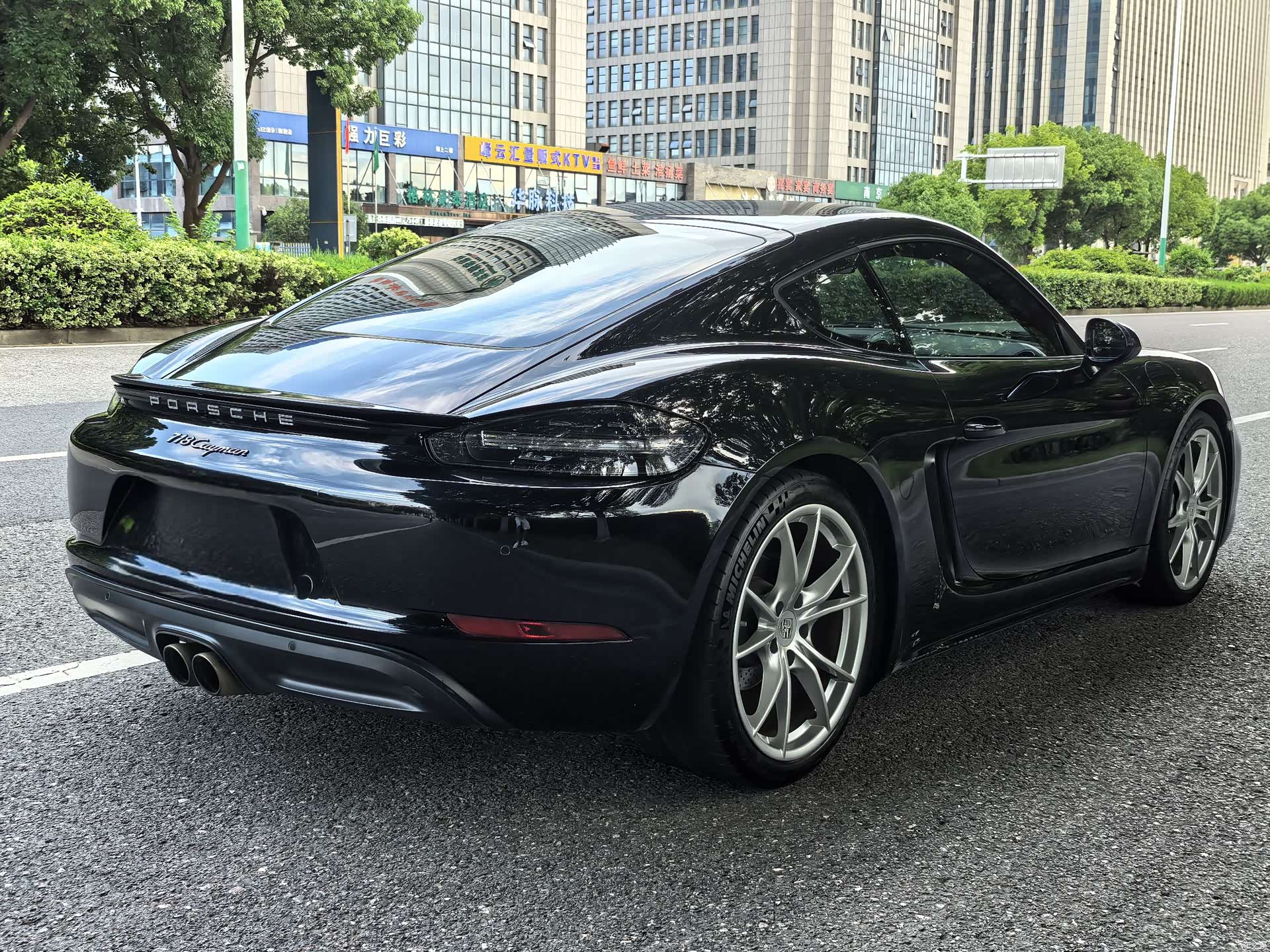 Porsche Cayman, 2019 3