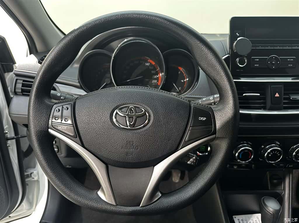 Toyota YARiS L, 2022 22