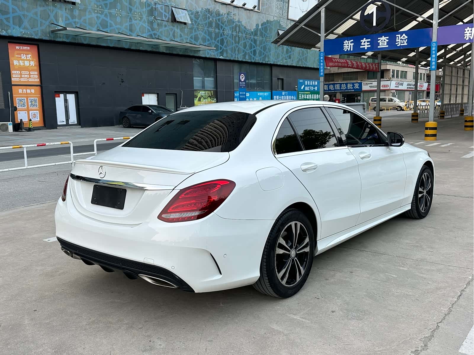 Mercedes-Benz C-Class, 2017 3