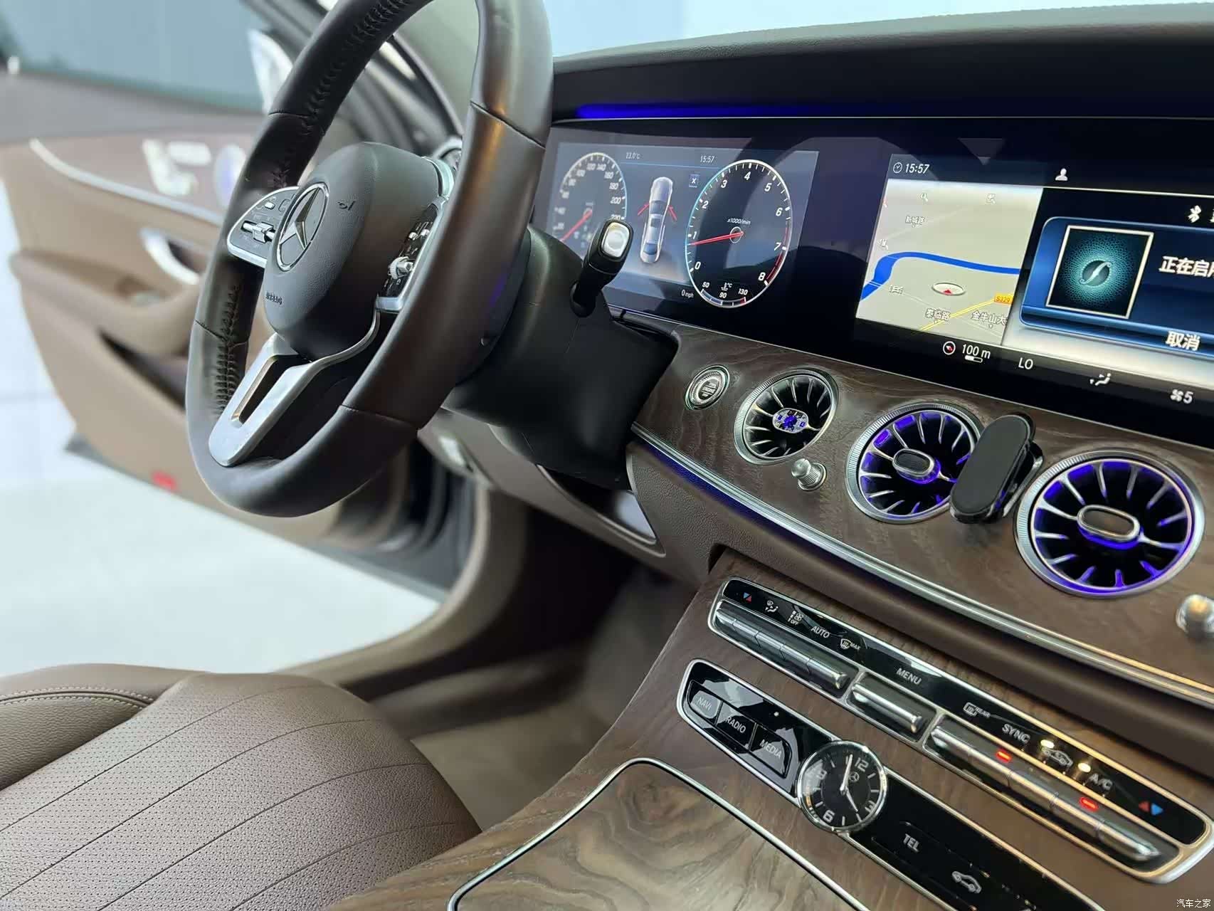 Mercedes-Benz E-Class, 2019 13