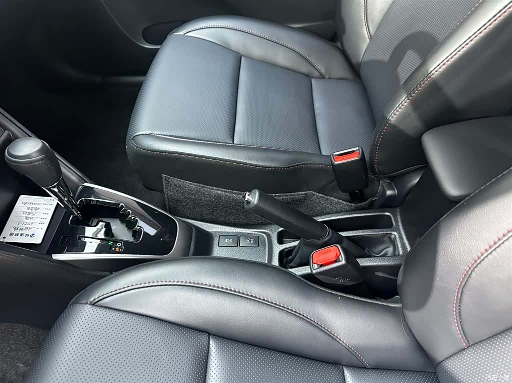 Toyota YARiS L, 2022 18