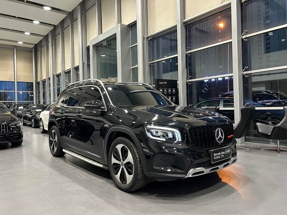 Mercedes-Benz GLB Mercedes-Benz GLB