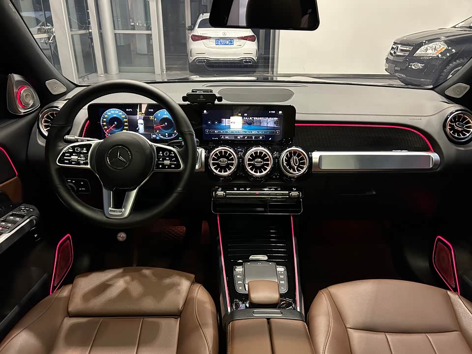 Mercedes-Benz GLB Mercedes-Benz GLB