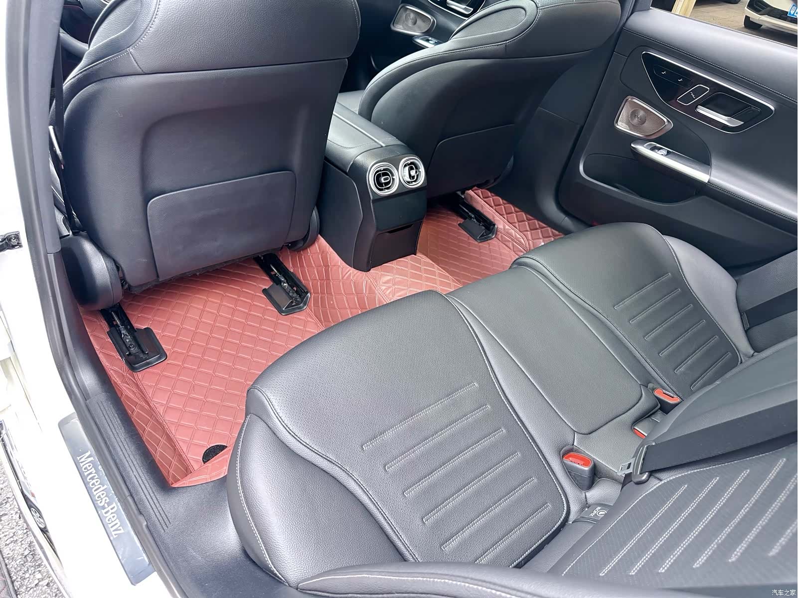 Mercedes-Benz C-Class, 2022 16