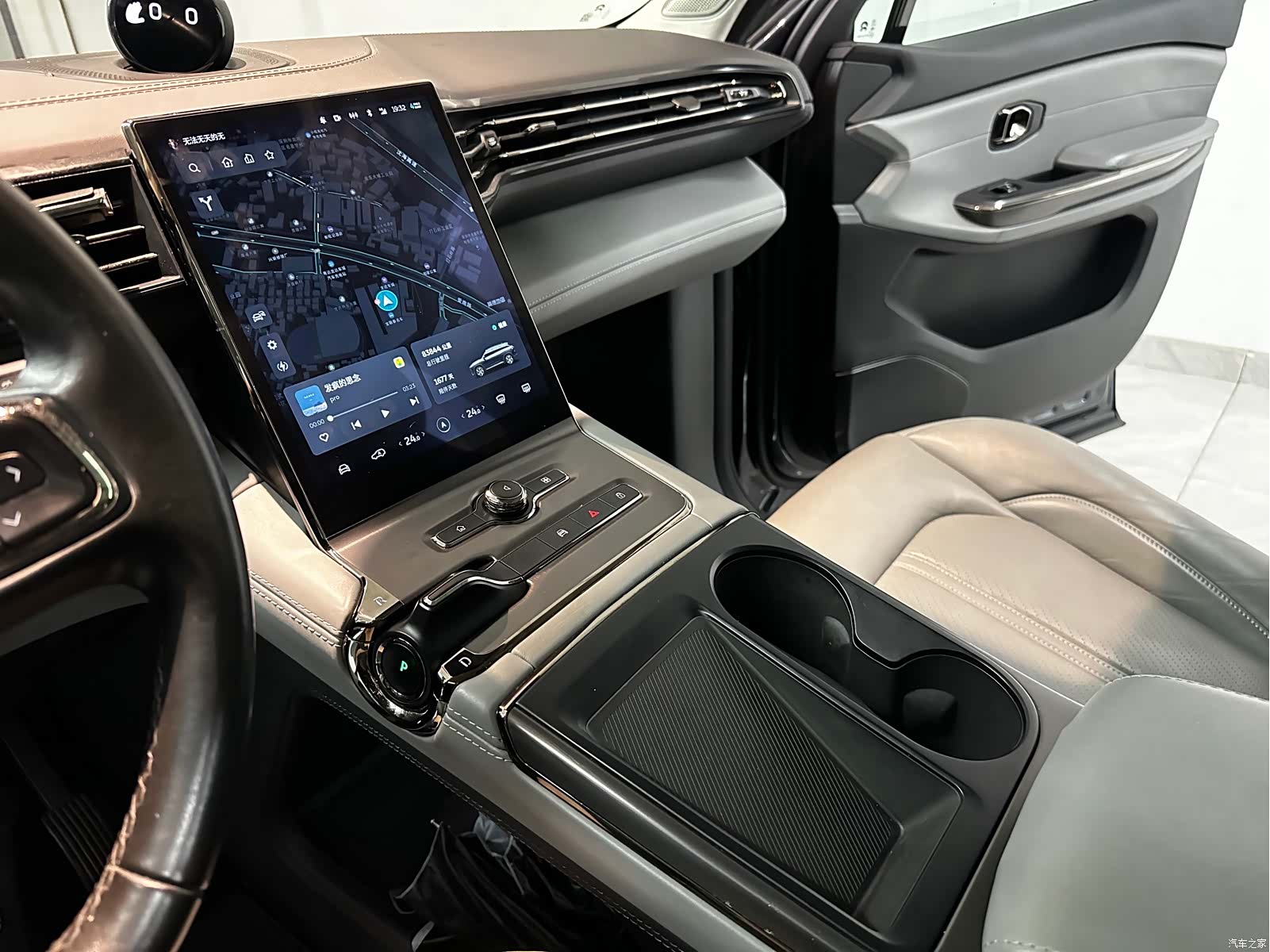 NIO ES6, 2021 11