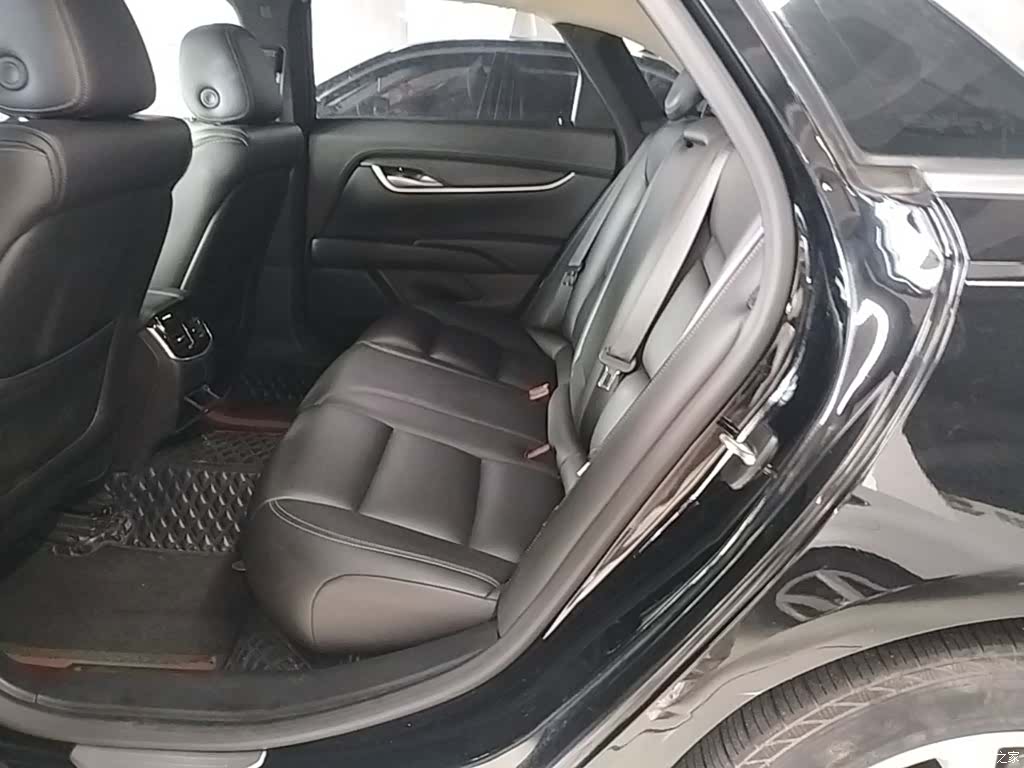 Cadillac XTS, 2018 17
