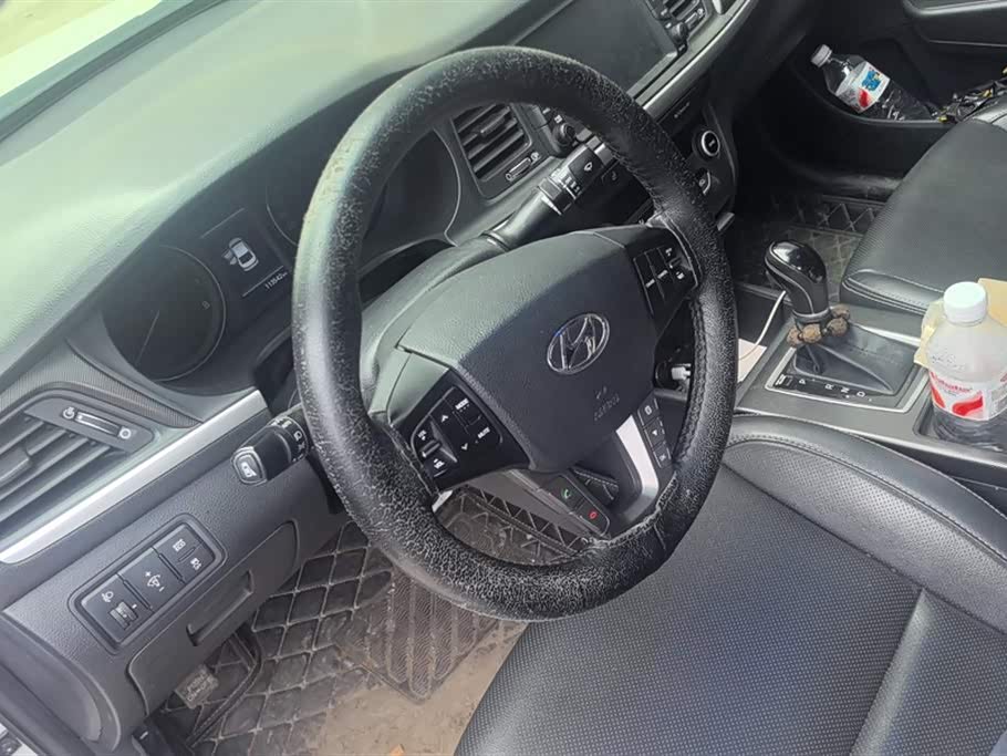 Hyundai Name picture