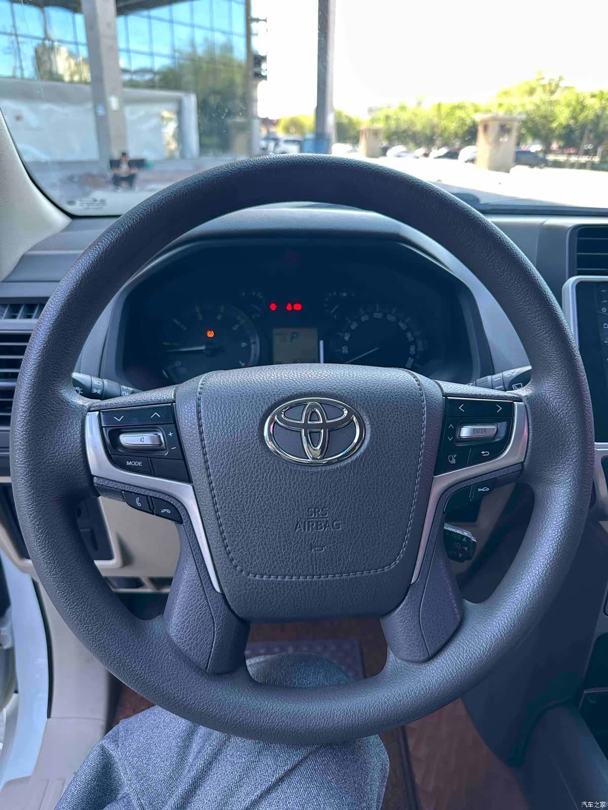 Toyota Prado, 2018 10