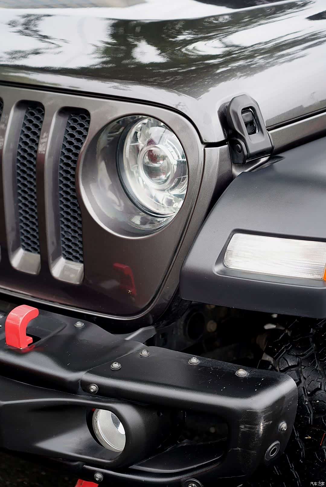 Jeep Wrangler, 2020 4