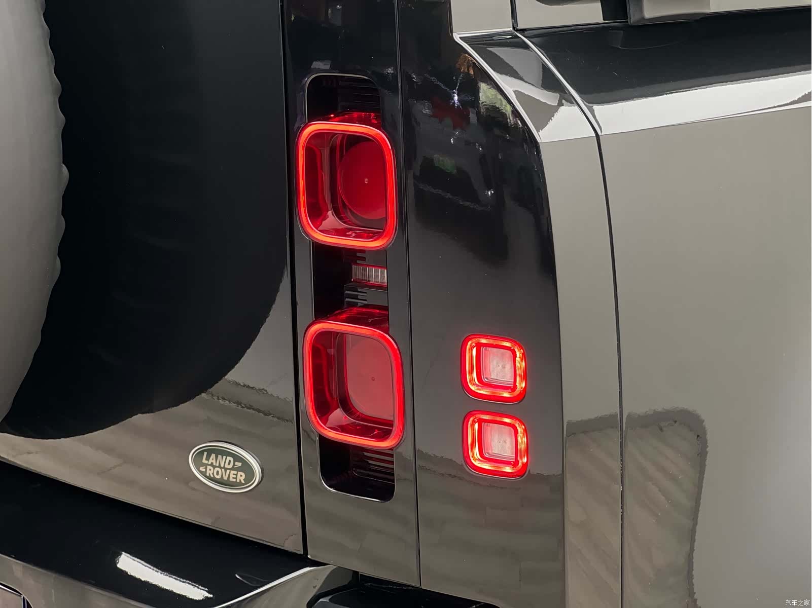 Land Rover Defender, 2022 21