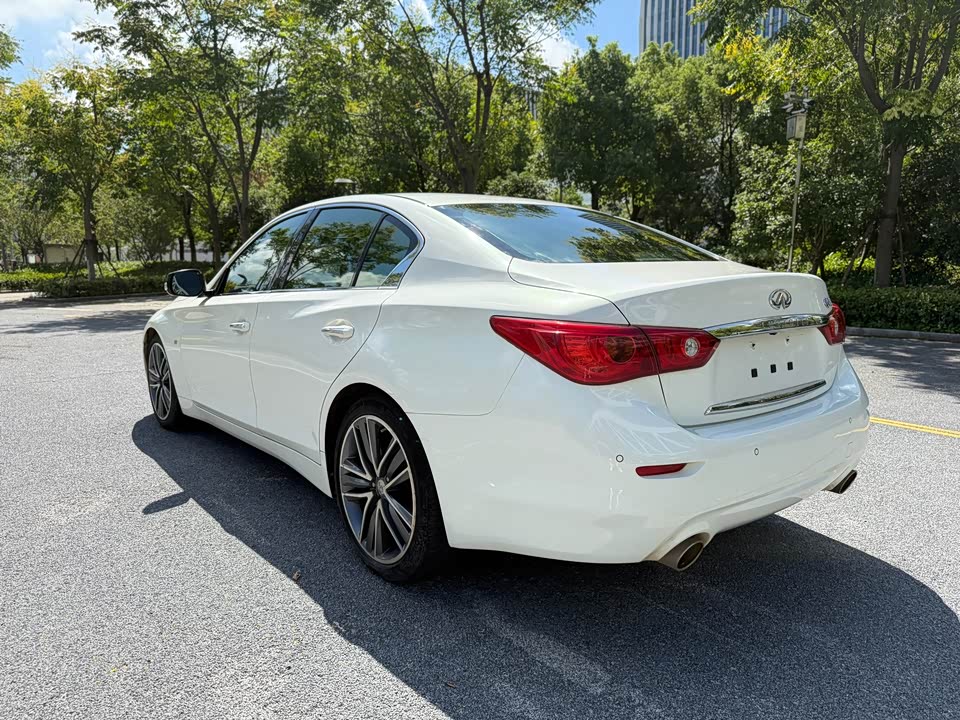Infiniti Q50