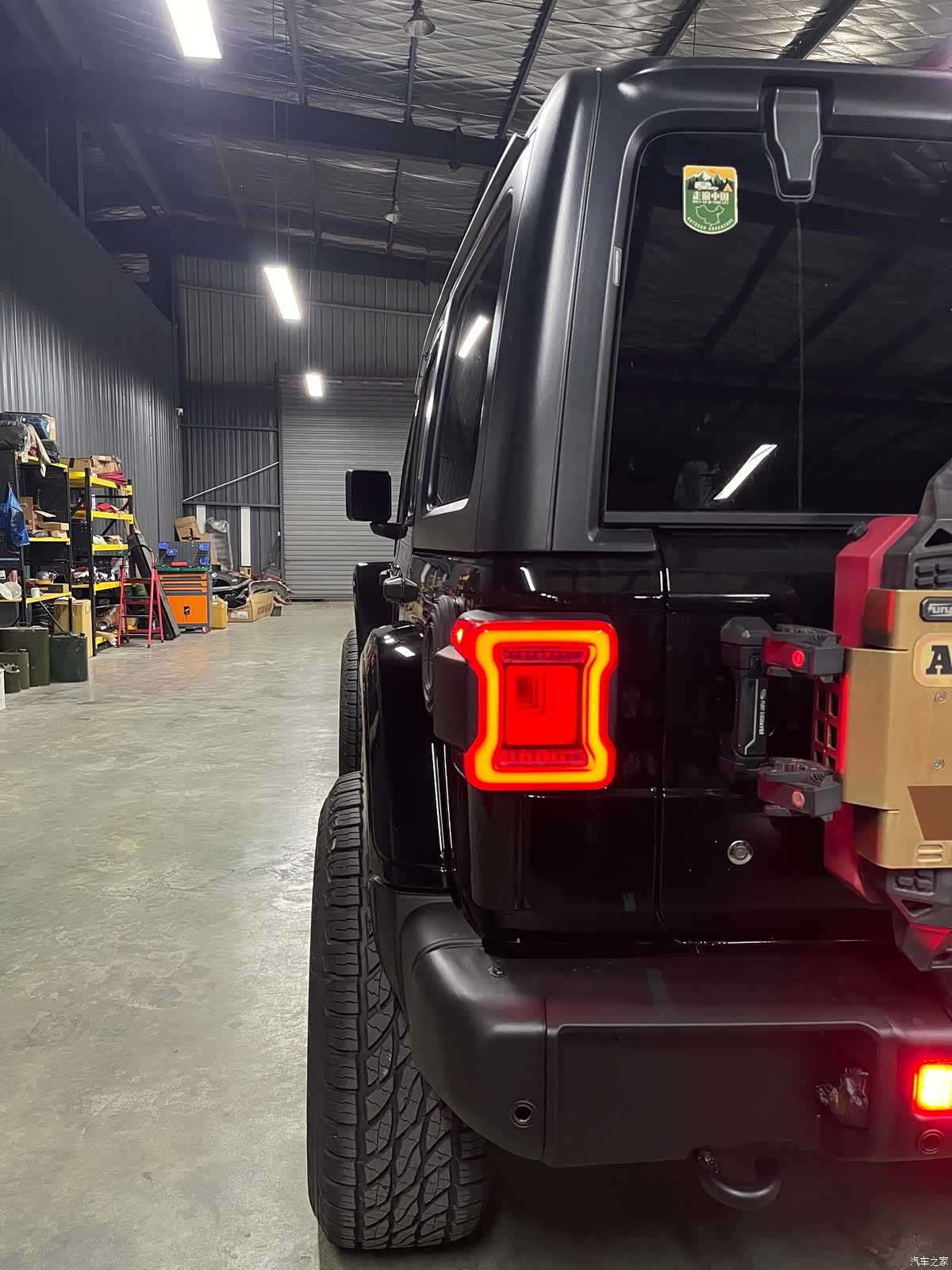Jeep Wrangler, 2020 9