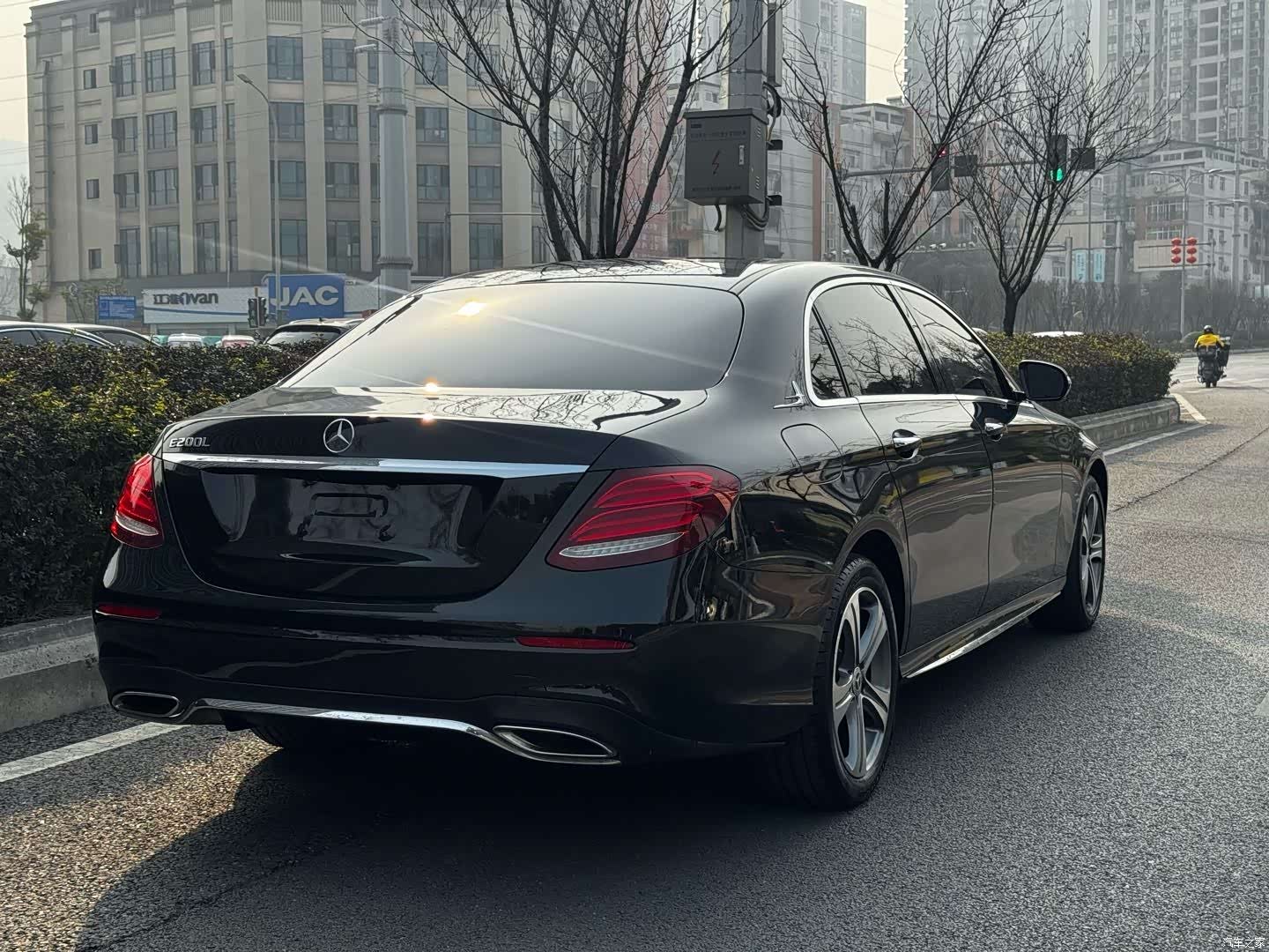 Mercedes-Benz E-Class, 2016 27