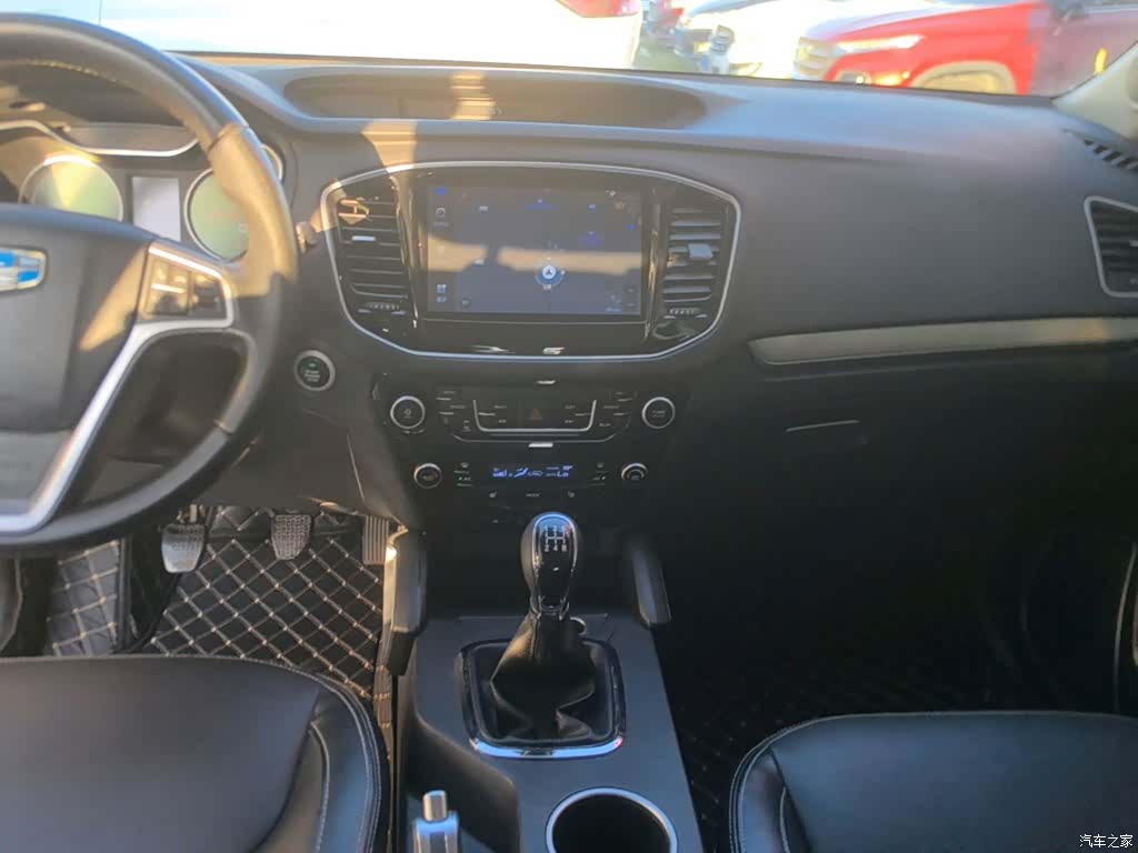 Geely X6, 2016 13