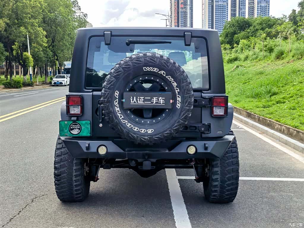 Jeep Wrangler, 2011 6