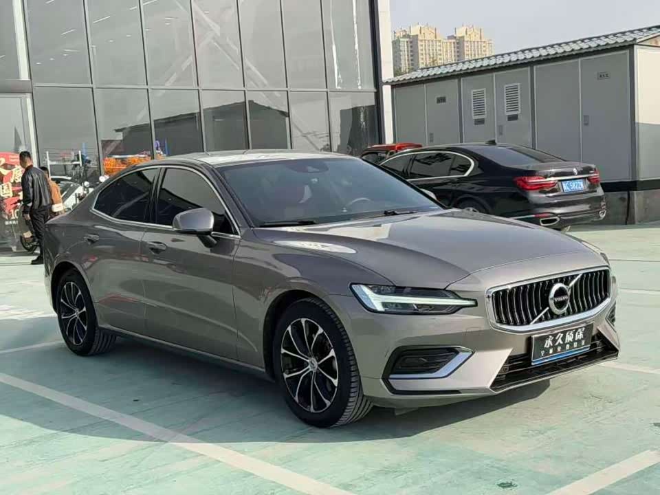 Volvo S60