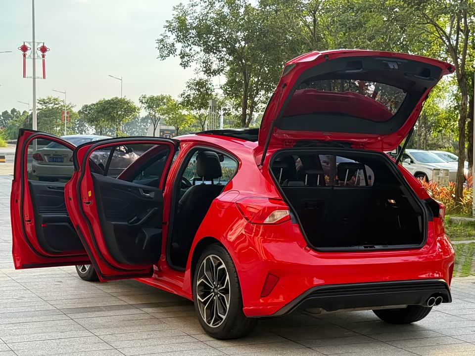 Ford Fox