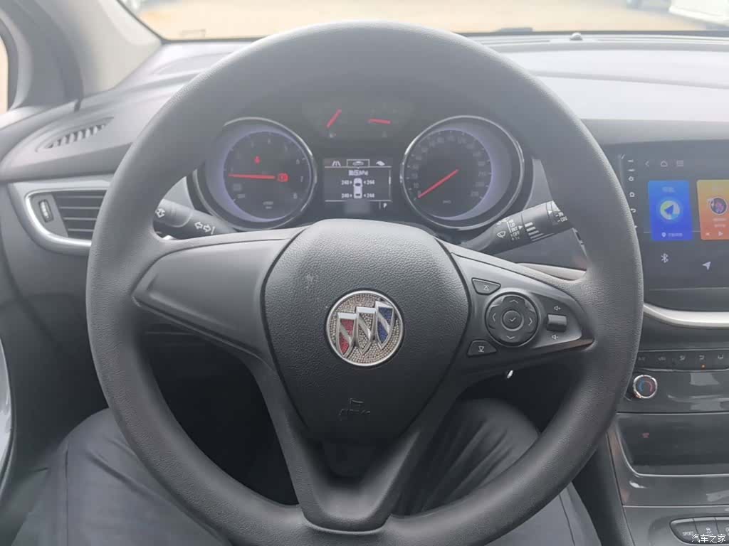 Buick Verano, 2017 11