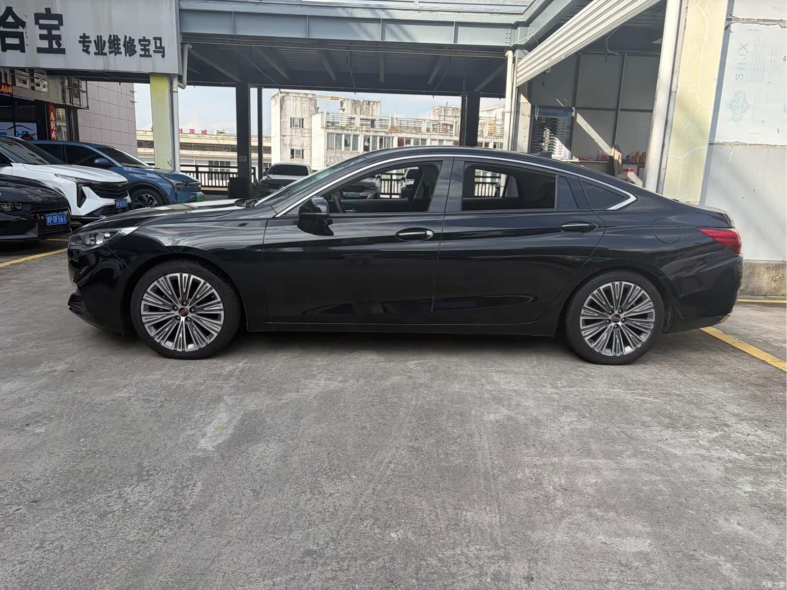 Hongqi H5, 2021 4