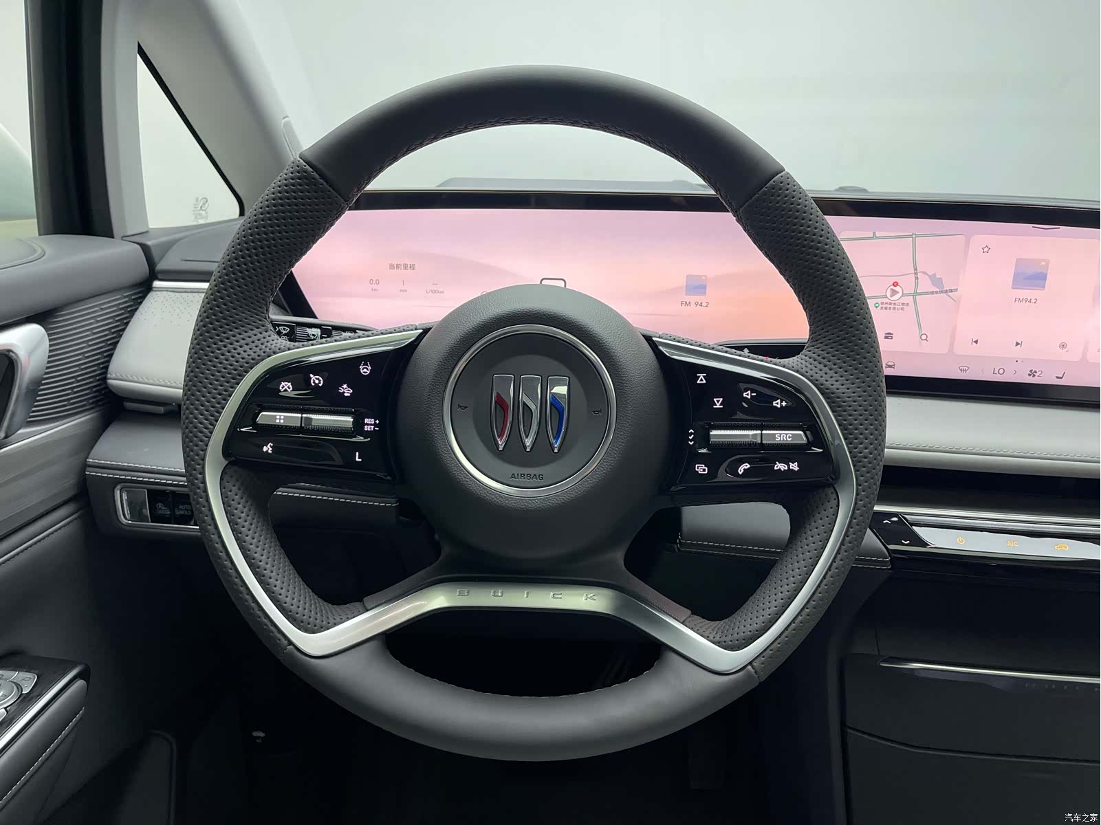 Buick GL8, 2025 12