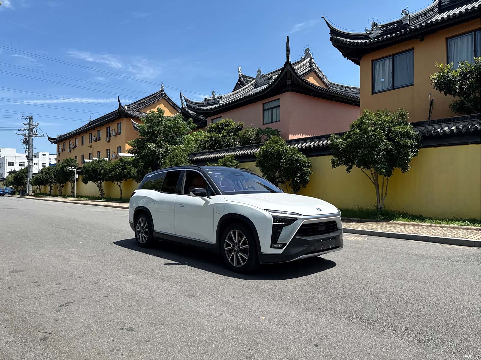 NIO ES8, 2021 3