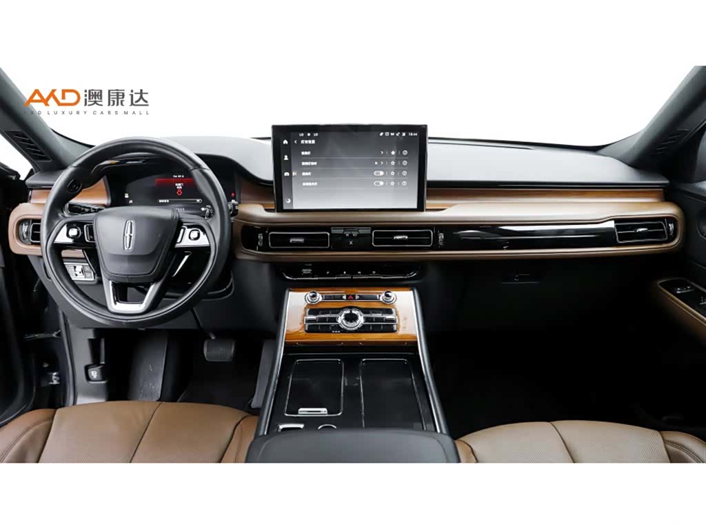 Lincoln Aviator, 2023 все фото