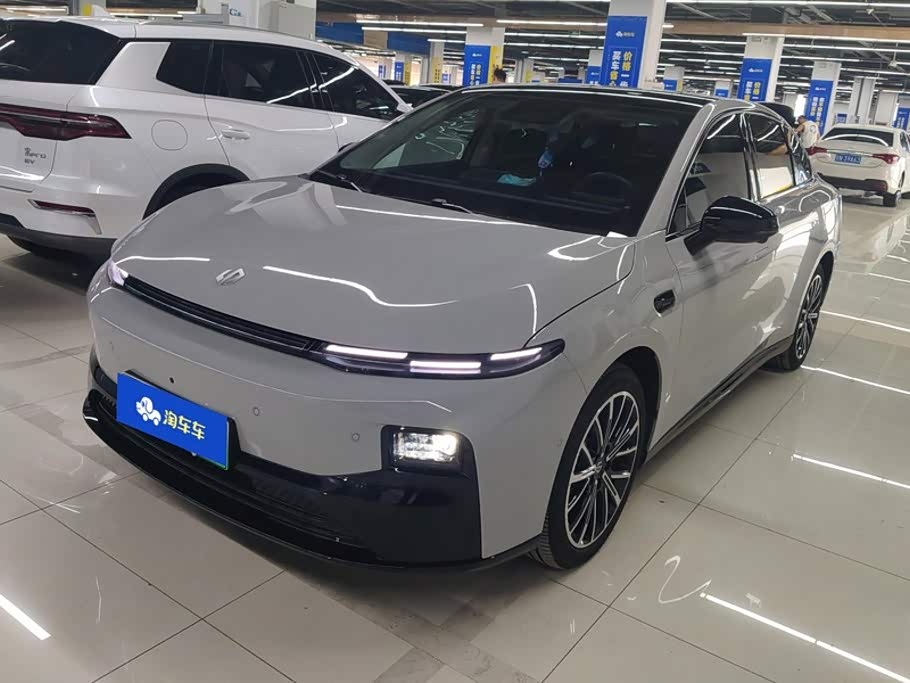 Leapmotor B01