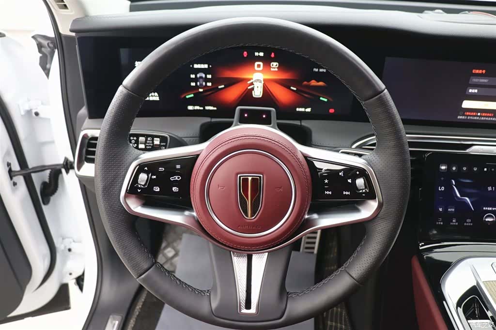 Hongqi E-HS9, 2023 18