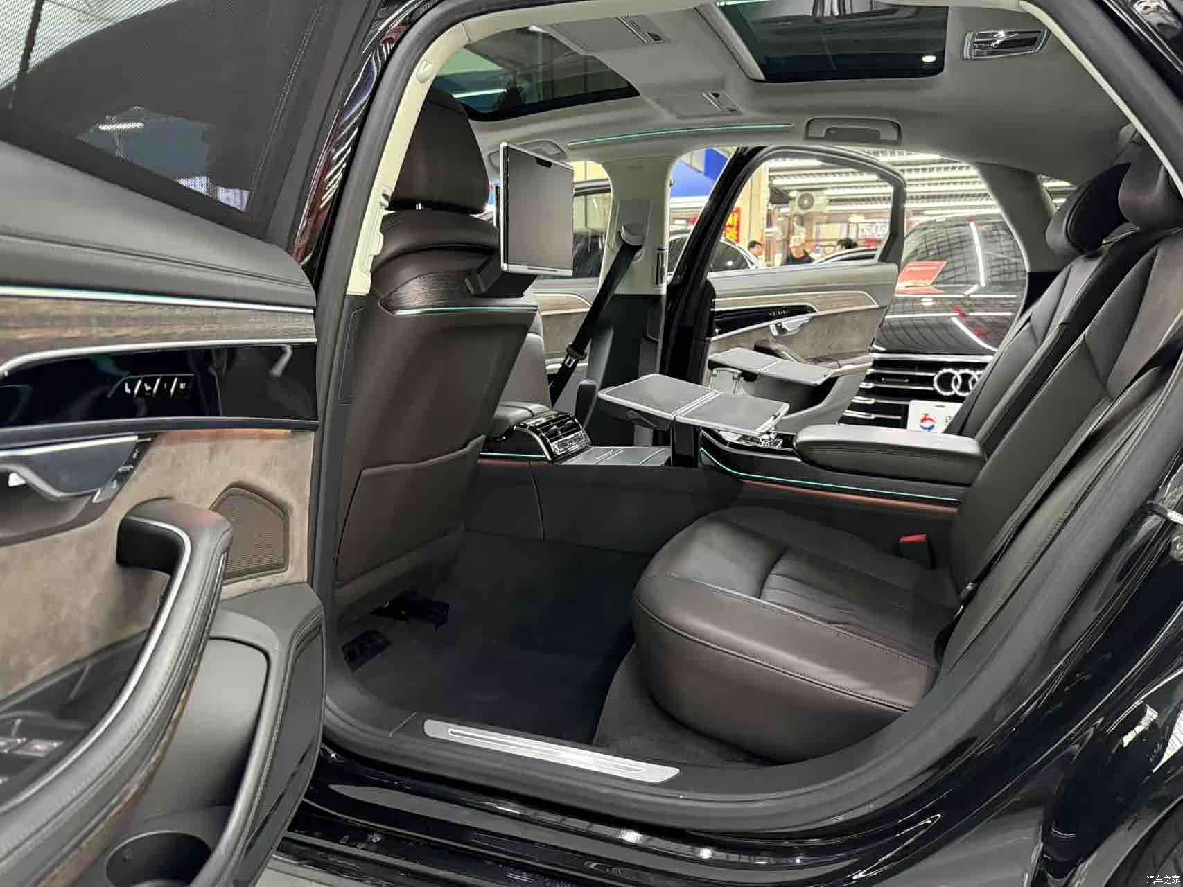 Audi A8L, 2019 все фото