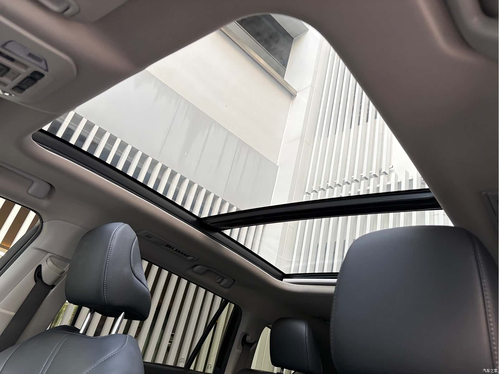 Toyota Highlander, 2023 11
