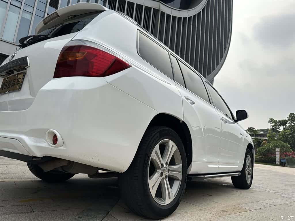 Toyota Highlander, 2011 10