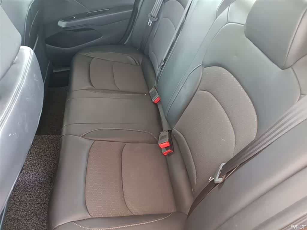 Chevrolet 320, 2018 17