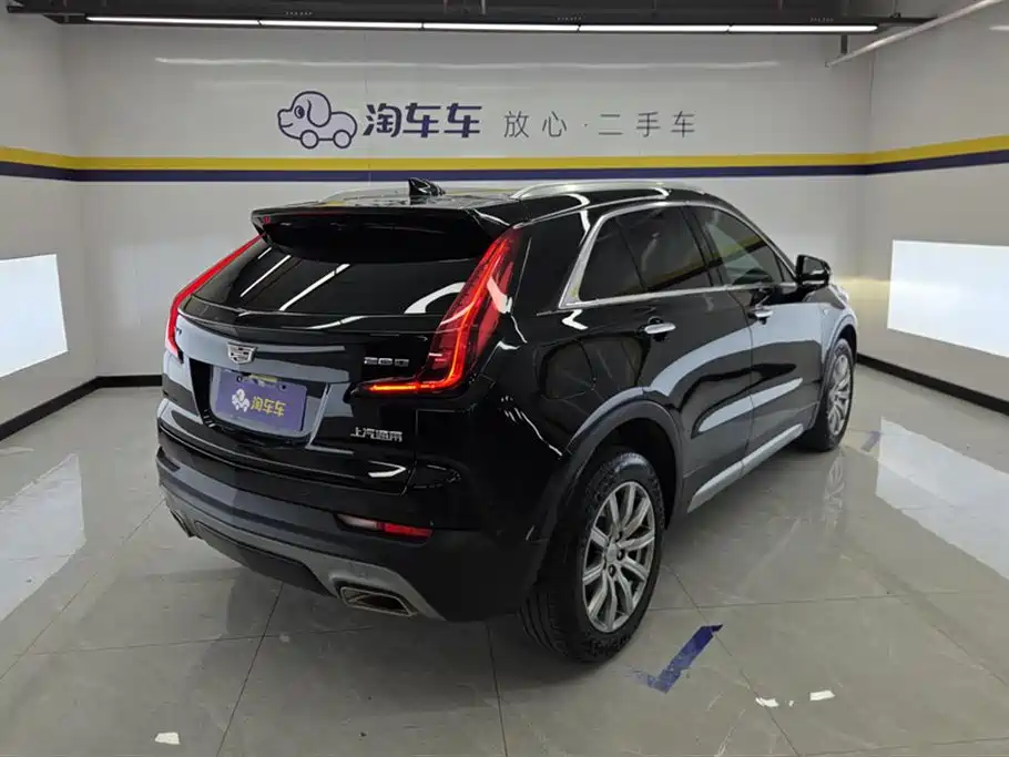 Cadillac XT4