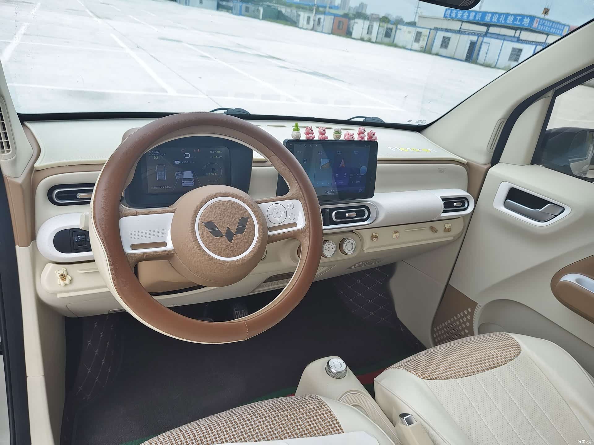 Wuling MINIEV, 2025 10
