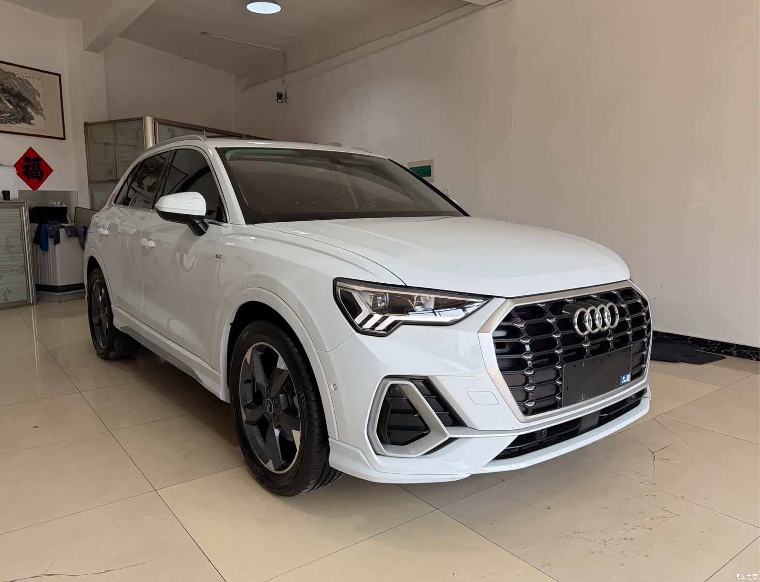 Audi Q3, 2023 3