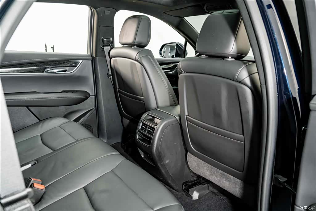 Cadillac XT5, 2020 21